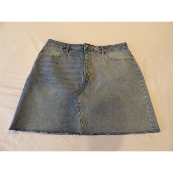 Old Navy 16 Denim Skirt Higher High Rise Secret Smooth Pockets Button Fly - Picture 1 of 12
